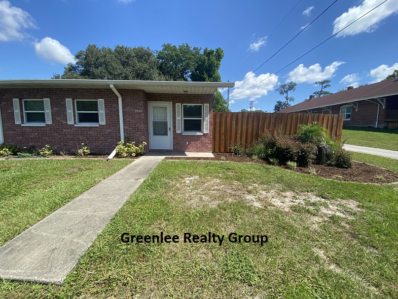 39105 Cardinal Ave. Zephyrhills, FL 33542